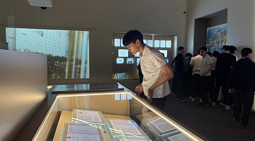 160 школьников посетили Архив Президента РК и познакомились с историей страны 